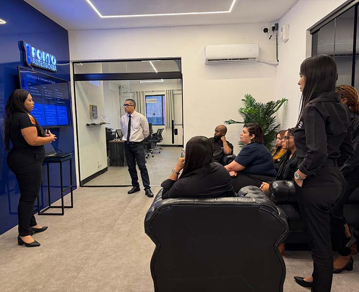 Imagem da equipe que trabalham na porto assessoria